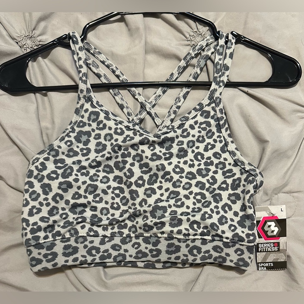 Sports bra